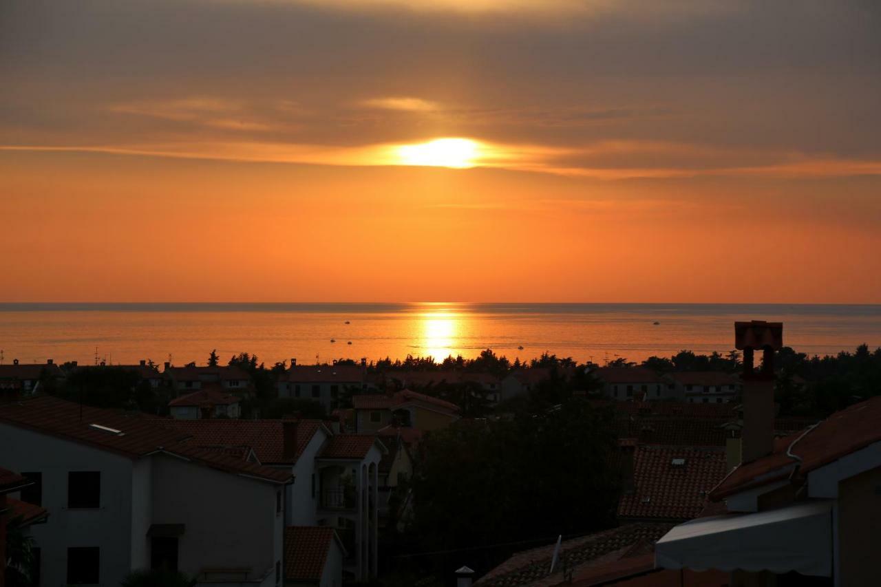Apartment Panorama Porec Exterior photo